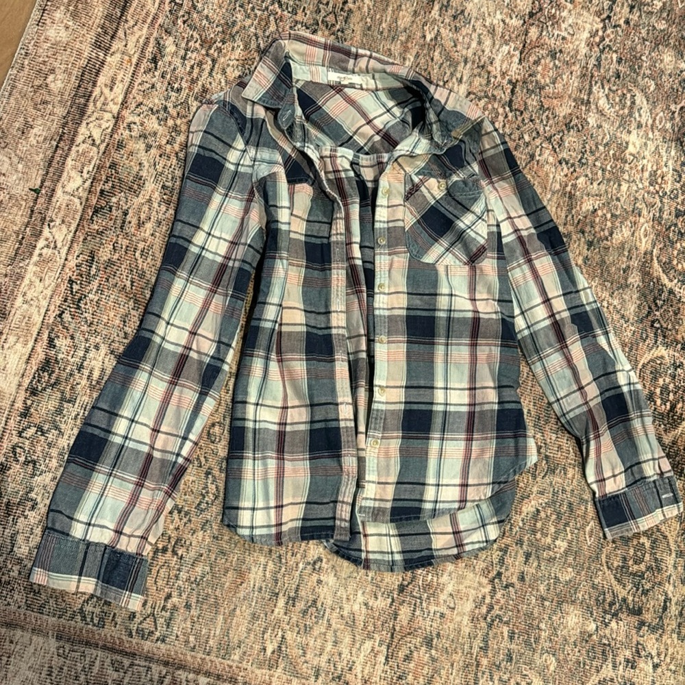 Maurices flannel style blouse size Small